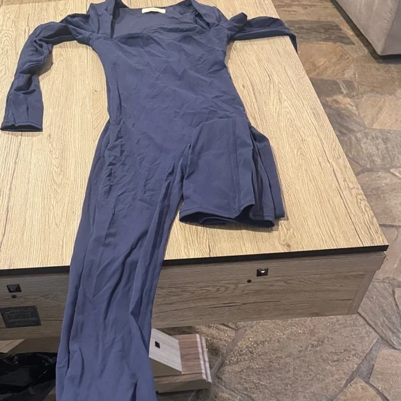 Elegant Navy Jumpsuit - Picture 2 of 4